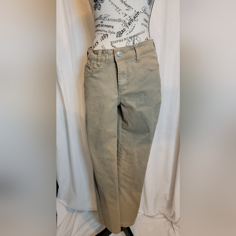 Lee Classic Fit Khaki Pants